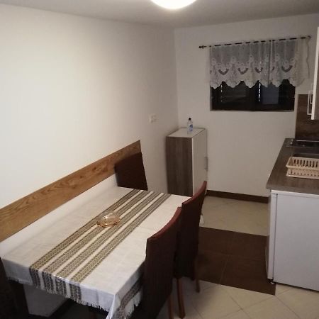 Apartman Cvita Tkon Kültér fotó