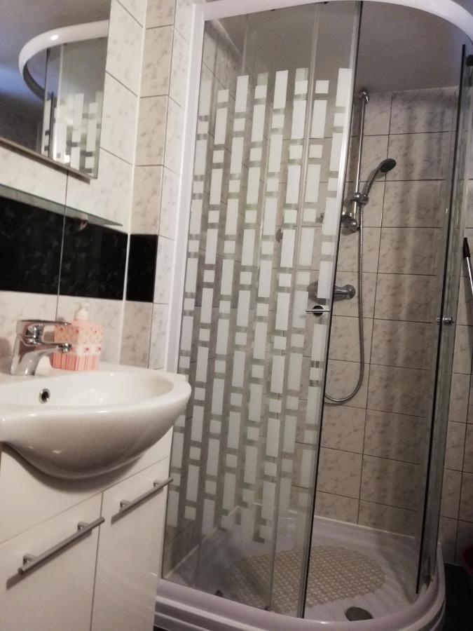 Apartman Cvita Tkon Kültér fotó