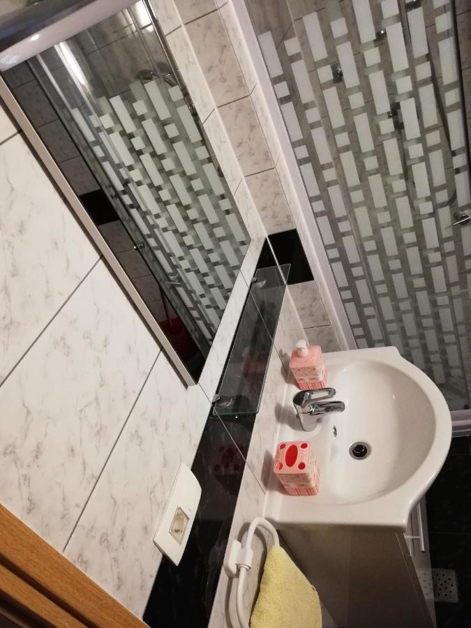 Apartman Cvita Tkon Kültér fotó